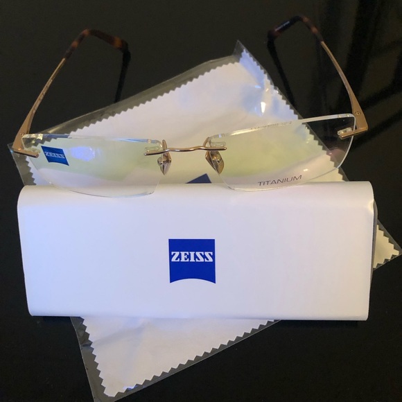 Zeiss Rectangular  Rimless Glasses with Titanium Gold Accents - Picture 3 of 6